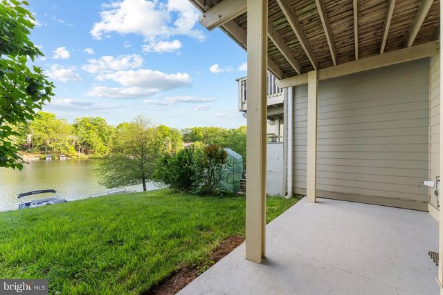 11163 LAKE CHAPEL LN, Reston, VA 20191