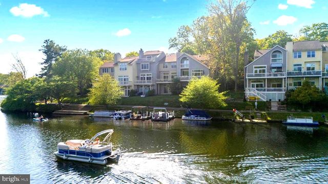11163 LAKE CHAPEL LN, Reston, VA 20191