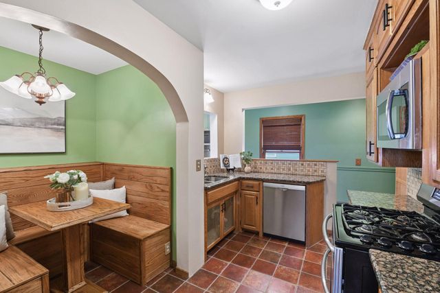 45 15th Avenue N, Hopkins, MN 55343