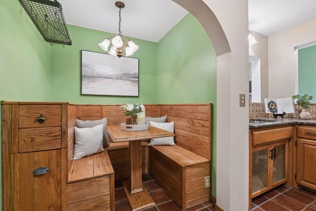 45 15th Avenue N, Hopkins, MN 55343