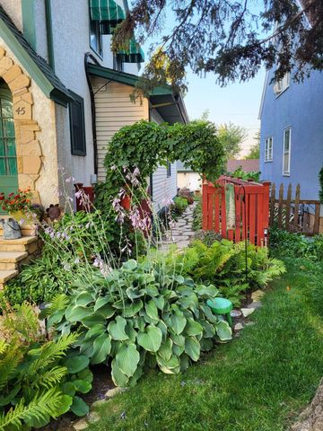 45 15th Avenue N, Hopkins, MN 55343