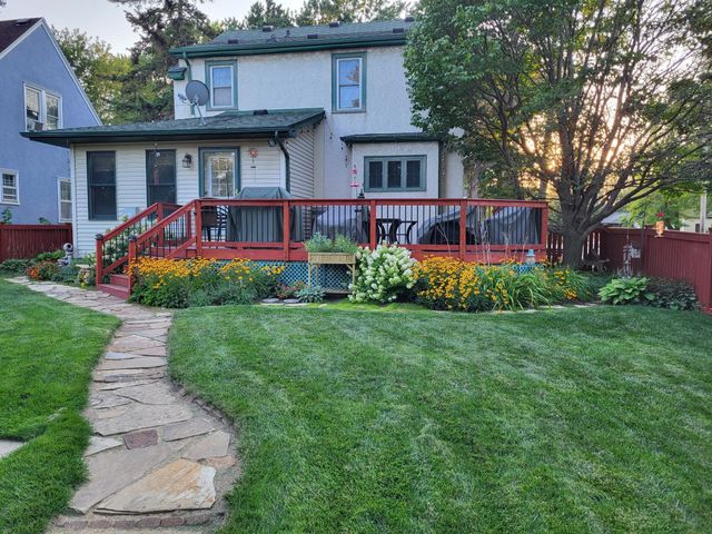 45 15th Avenue N, Hopkins, MN 55343