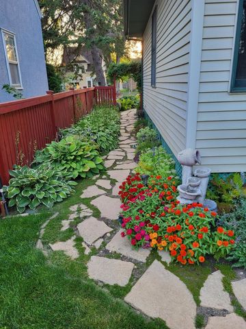 45 15th Avenue N, Hopkins, MN 55343