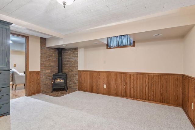 45 15th Avenue N, Hopkins, MN 55343