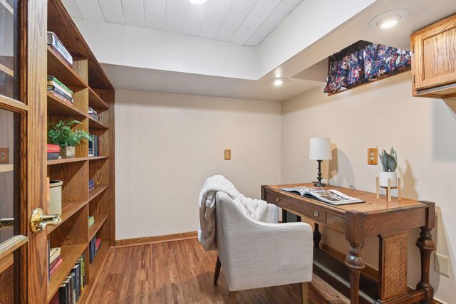 45 15th Avenue N, Hopkins, MN 55343