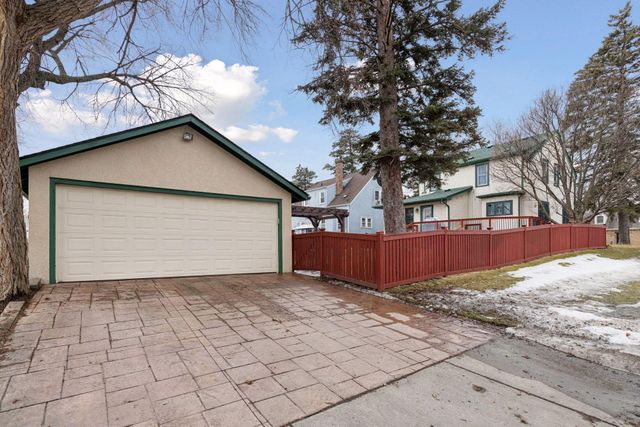 45 15th Avenue N, Hopkins, MN 55343