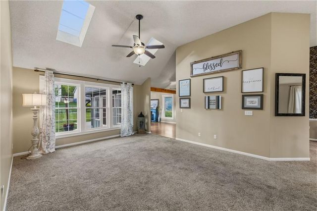 1712 Welleslay Lane, Liberty, MO 64068