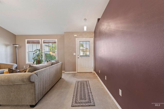 1982 N Duck Hawk Ave, Kuna, ID 83634