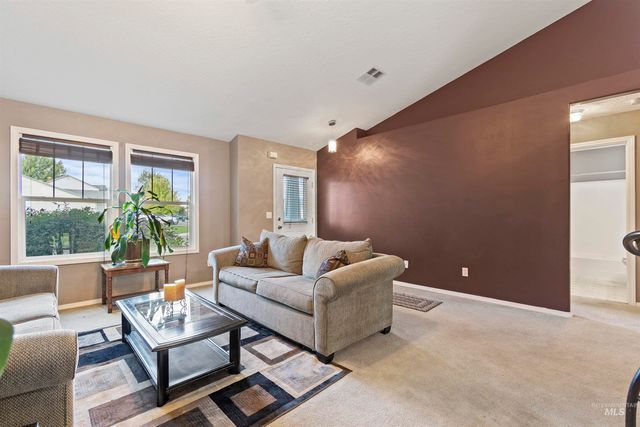 1982 N Duck Hawk Ave, Kuna, ID 83634