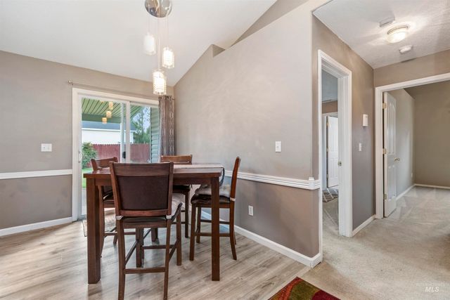 1982 N Duck Hawk Ave, Kuna, ID 83634