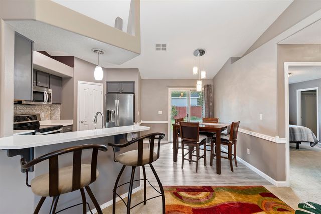 1982 N Duck Hawk Ave, Kuna, ID 83634