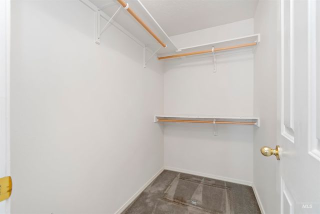1982 N Duck Hawk Ave, Kuna, ID 83634