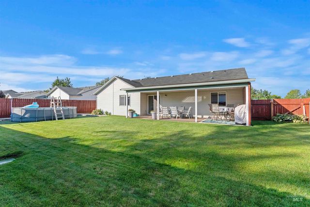 1982 N Duck Hawk Ave, Kuna, ID 83634