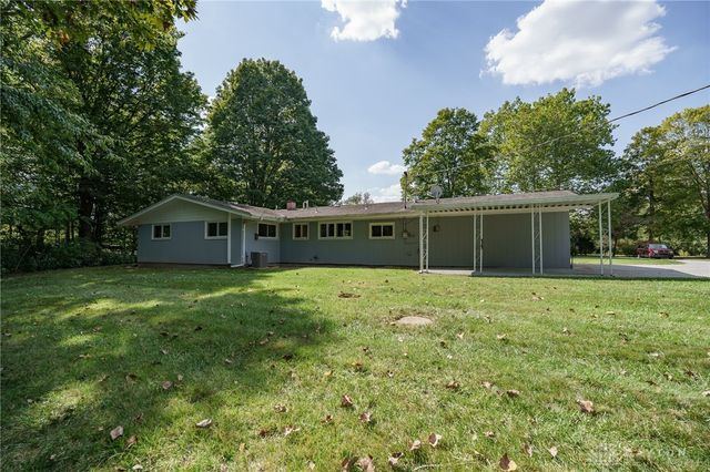 3110 Beech Hill Drive, Sugarcreek Twp, OH 45370