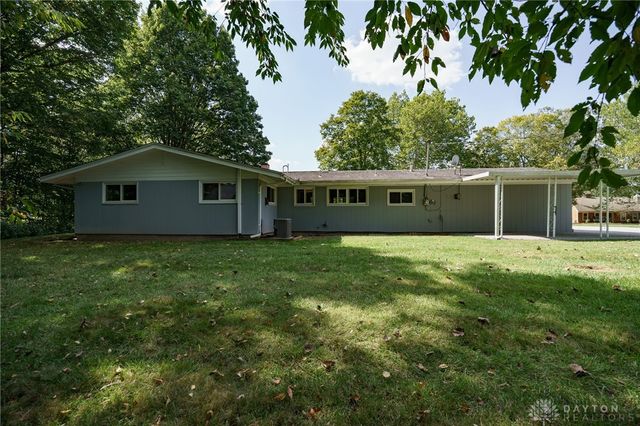 3110 Beech Hill Drive, Sugarcreek Twp, OH 45370