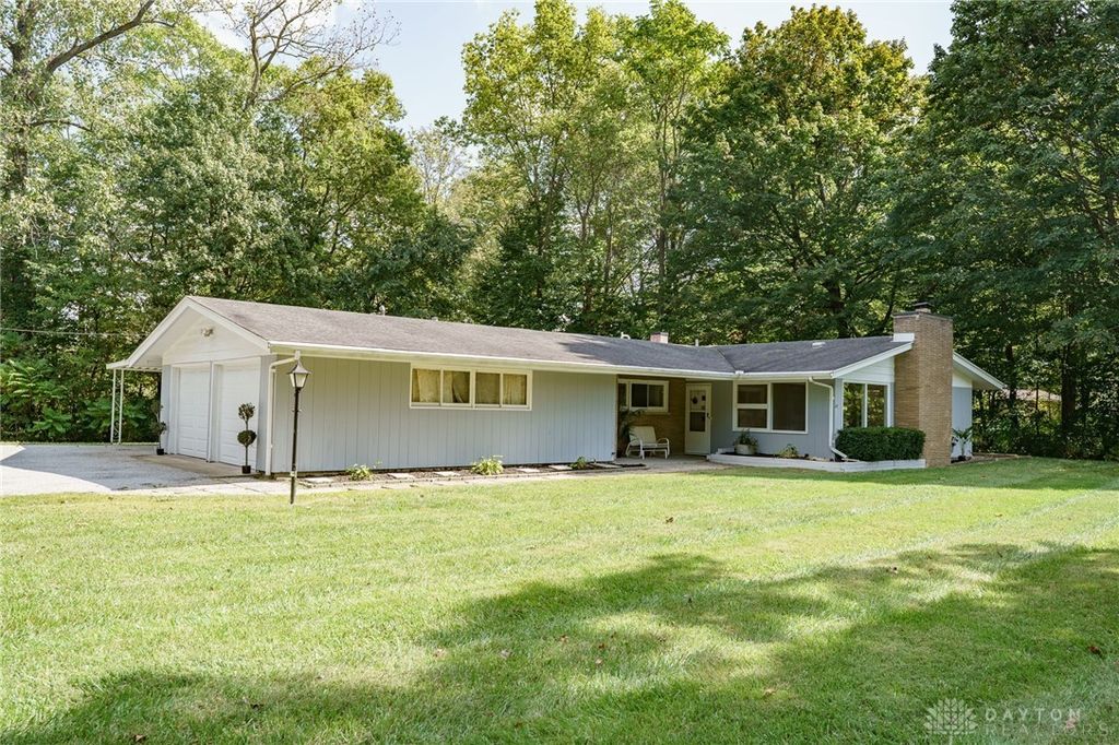 3110 Beech Hill Drive, Sugarcreek Twp, OH 45370