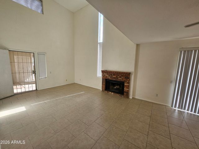 7038 S 42ND Street, Phoenix, AZ 85042
