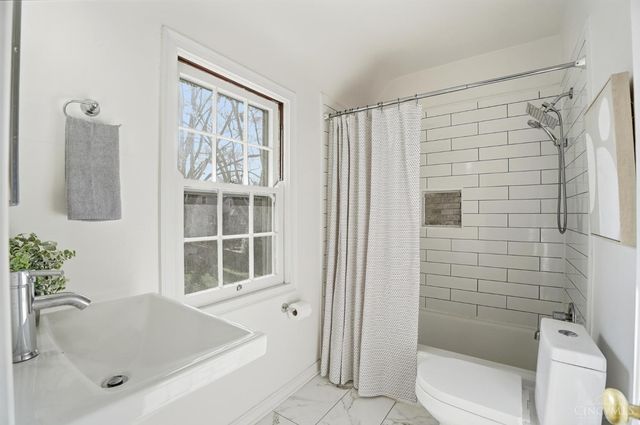 3343 N Sterling Way, Cincinnati, OH 45209