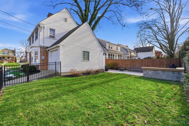 3343 N Sterling Way, Cincinnati, OH 45209