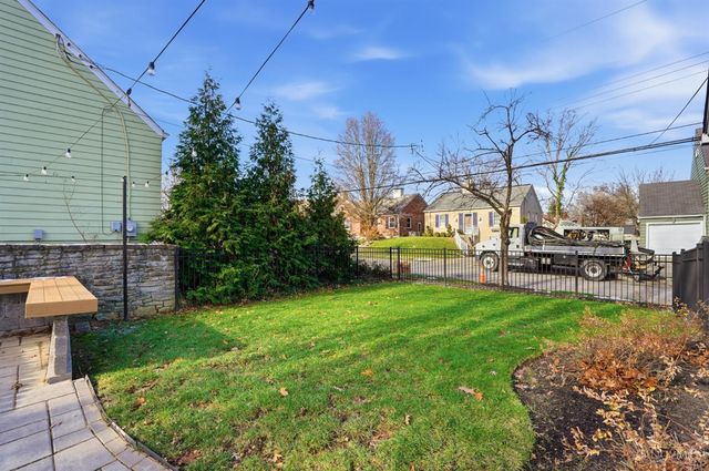 3343 N Sterling Way, Cincinnati, OH 45209