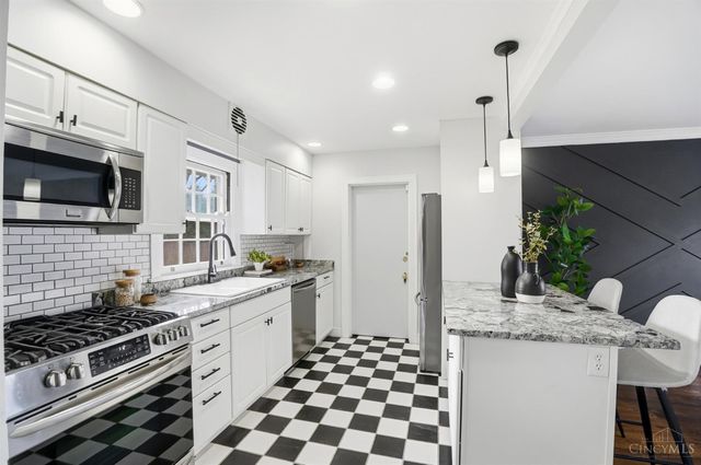 3343 N Sterling Way, Cincinnati, OH 45209