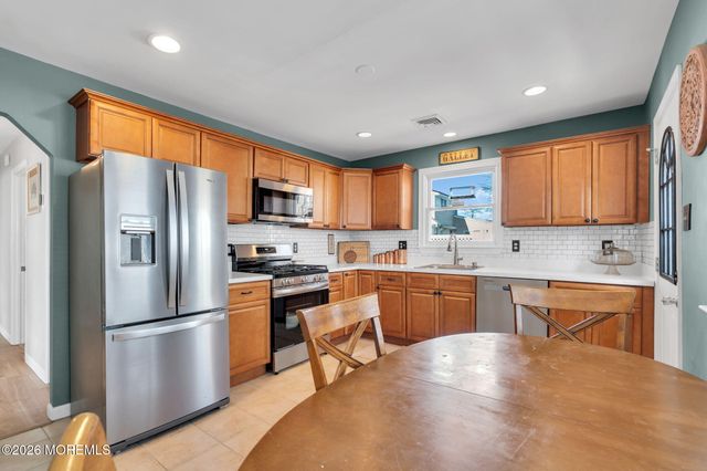 36 Bay Way, Brick, NJ 08723