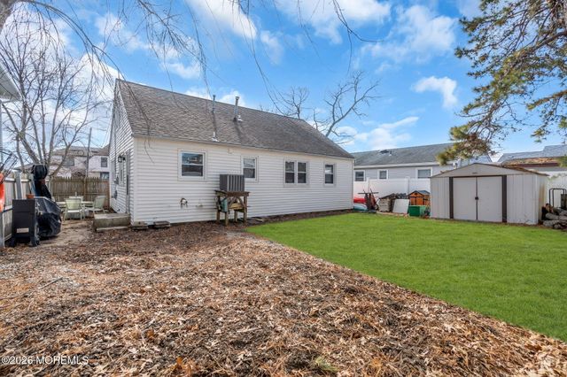 36 Bay Way, Brick, NJ 08723