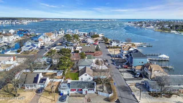 36 Bay Way, Brick, NJ 08723