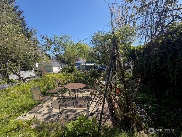 1110 N Rainier Avenue, Bremerton, WA 98312