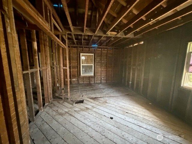 1110 N Rainier Avenue, Bremerton, WA 98312