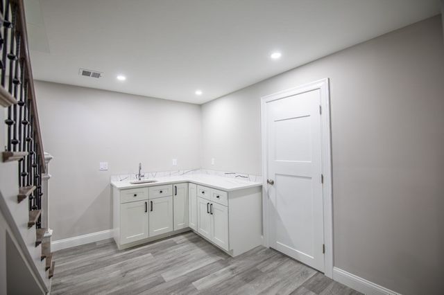 0 Falcon Dr, Shrewsbury, MA 01545