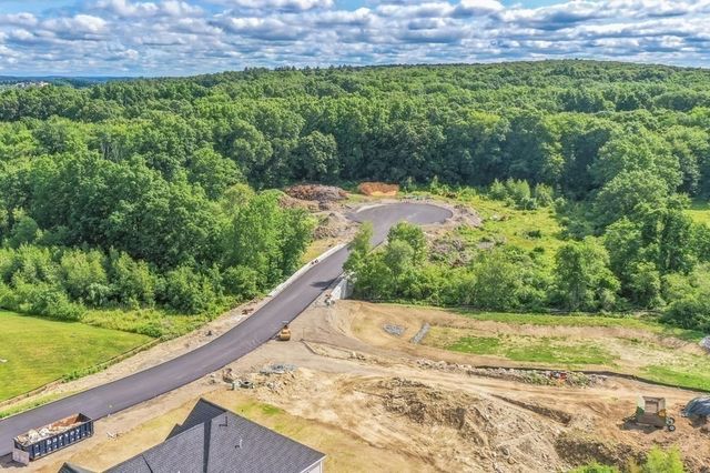 0 Falcon Dr, Shrewsbury, MA 01545