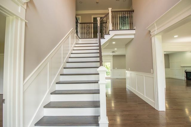 0 Falcon Dr, Shrewsbury, MA 01545