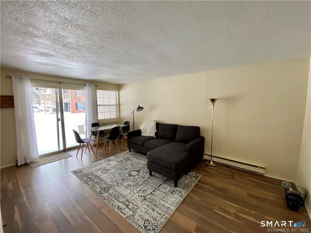 122 Heather Ridge 122, Shelton, CT 06484