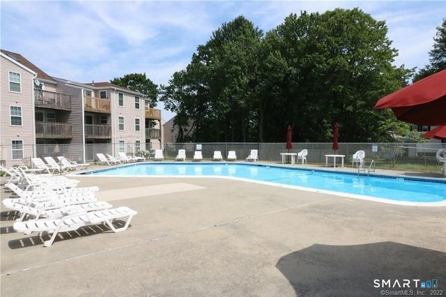 122 Heather Ridge 122, Shelton, CT 06484