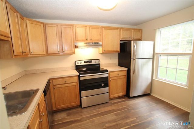 122 Heather Ridge 122, Shelton, CT 06484