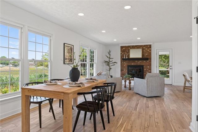 7 Carmines CT, Poquoson, VA 23662