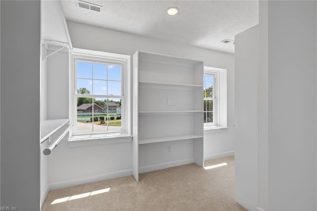 7 Carmines CT, Poquoson, VA 23662