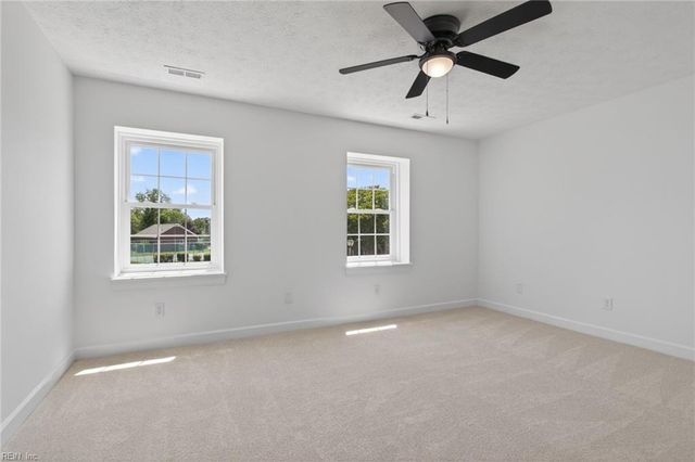 7 Carmines CT, Poquoson, VA 23662