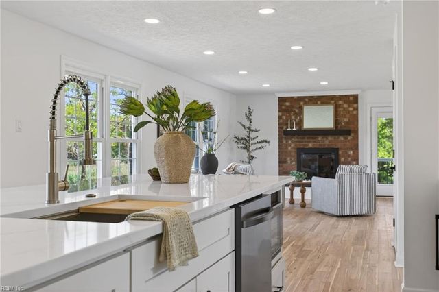 7 Carmines CT, Poquoson, VA 23662