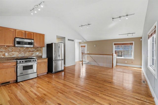 431 E Ferry Street, Detroit, MI 48202