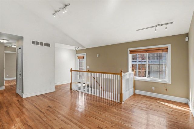 431 E Ferry Street, Detroit, MI 48202