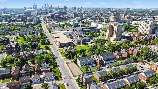 431 E Ferry Street, Detroit, MI 48202