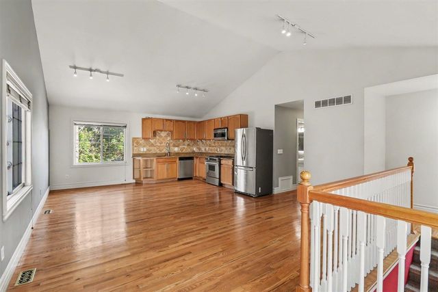 431 E Ferry Street, Detroit, MI 48202