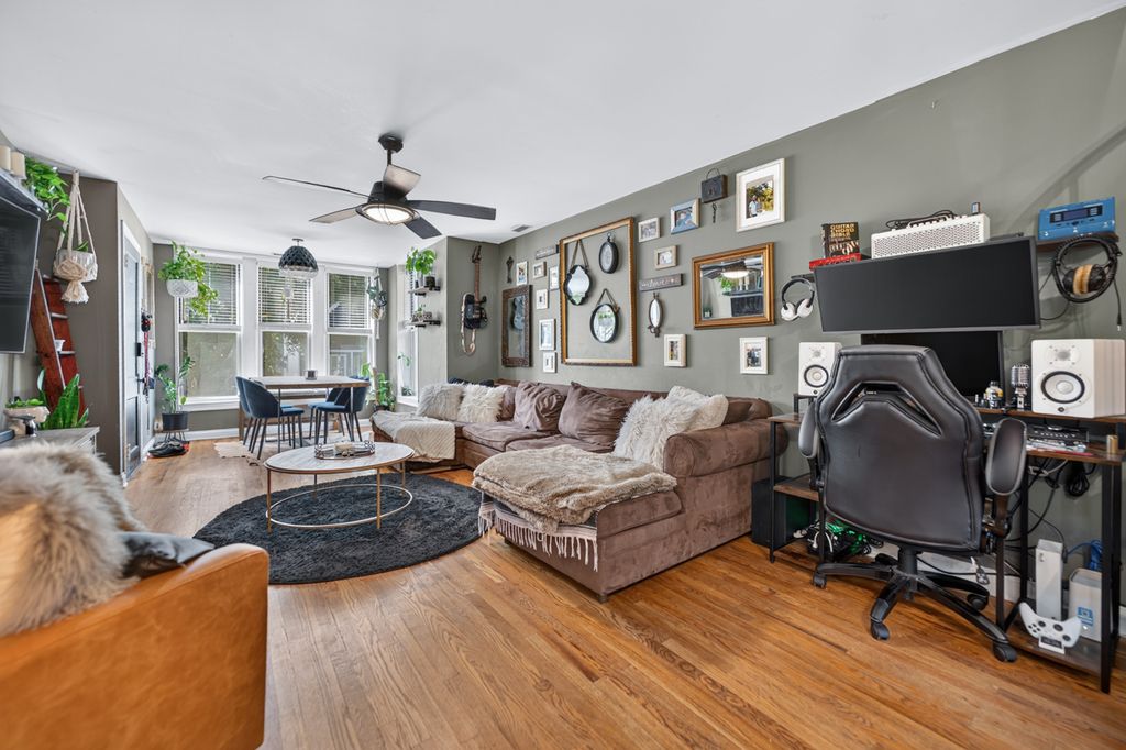 3339 N Hamilton Avenue, Chicago, IL 60618 — photo 4
