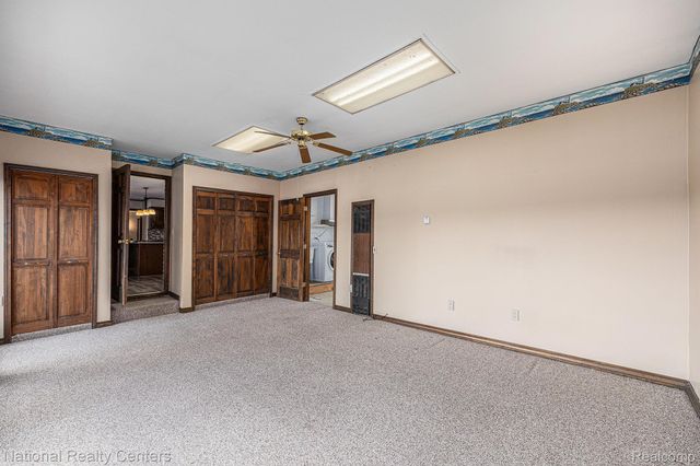 9494 Sashabaw Road, Independence Charter Township, MI 48348