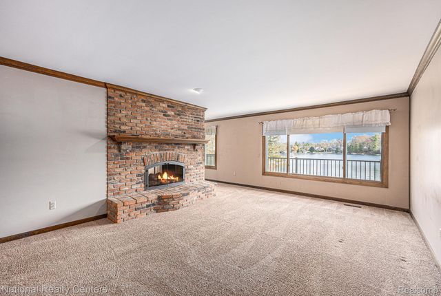 9494 Sashabaw Road, Independence Charter Township, MI 48348