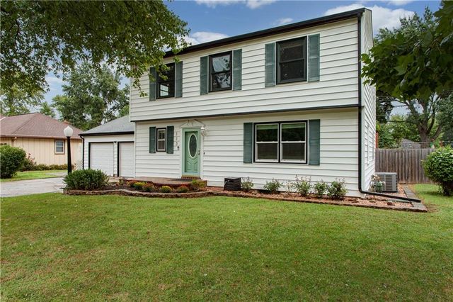 113 Claremont Street, Lee's Summit, MO 64063