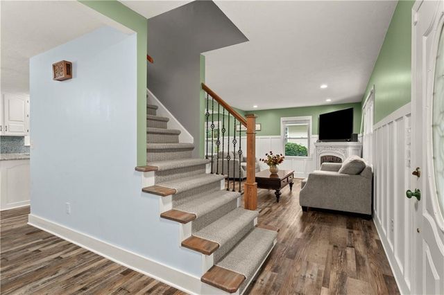 113 Claremont Street, Lee's Summit, MO 64063