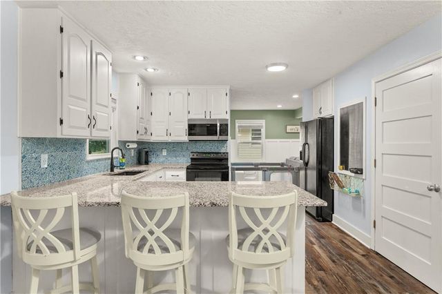 113 Claremont Street, Lee's Summit, MO 64063